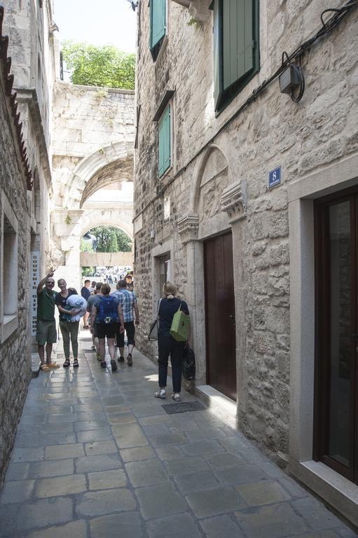 Grgur Ninski Rooms Split Exterior photo